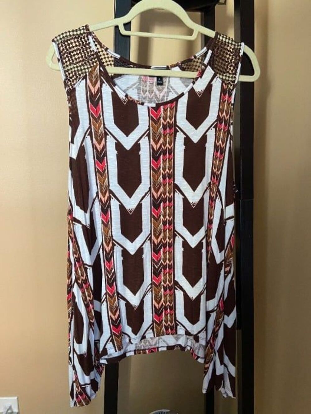 Apt 9 Womens XL Brown Geometric Crochet Style Yoke Sleeveless Swing Tunic Top